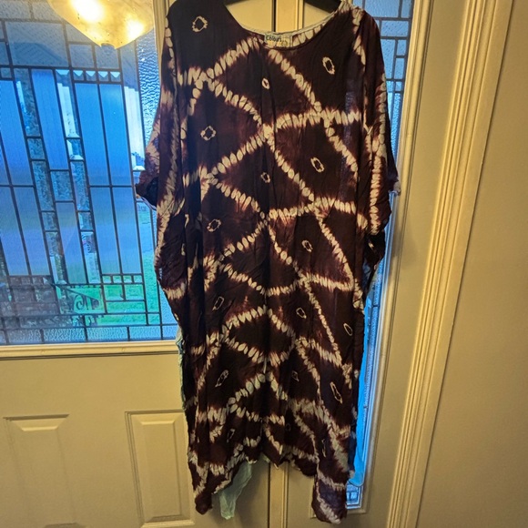 Beautiful African dresses from West Africa. - Picture 5 of 12